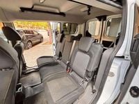 Usado Ford Tourneo Connect Trend 120 CV (88 kW) 2022 Blanco Monovolumen