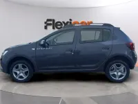 Usado Dacia Sandero Comfort 101 CV (74 kW) 2020 Gris Berlina