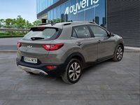 Usado Kia Stonic 120 CV (88 kW) 2022 Verde SUV