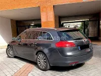 Usado Opel Insignia Cosmo 130 CV (95 kW) 2010 Gris / plata Familiar