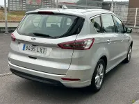 Usado Ford S-MAX Titanium 150 CV (110 kW) 2022 Gris / plata Monovolumen