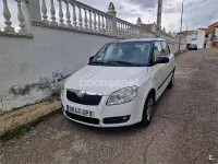 Käytetty Skoda Fabia 70 HP (51 kW) 2009 Valkoinen Sedan