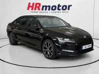 Usado Skoda Superb SportLine 150 CV (110 kW) 2023 Negro Berlina