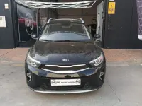 Usado Kia Stonic 100 CV (73 kW) 2021 Negro SUV