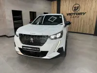 Usado Peugeot 2008 Active 100 CV (73 kW) 2023 Blanco SUV
