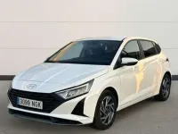 Usado Hyundai i20 80 CV (58 kW) 2025 Blanco Utilitario