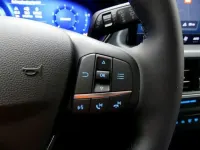 Usado Ford Focus Active X 155 CV (114 kW) 2024 Rojo