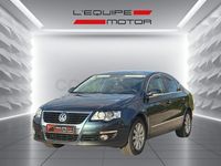 Usado VW Passat Advance 140 CV (102 kW) 2007 Gris / plata Berlina