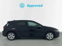 Usado VW Golf VIII Life 115 CV (84 kW) 2024 Negro Berlina