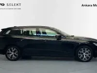 Usado Volvo V60 197 CV (144 kW) 2023 Negro Familiar