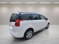 Usado Peugeot 5008 Style 131 CV (96 kW) 2016 Blanco Monovolumen