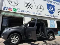 Usado Nissan Navara SE 189 CV (139 kW) 2014 Gris Pickup/Camioneta