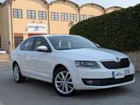 Usado Skoda Octavia Elegance 140 CV (102 kW) 2015 Blanco Berlina