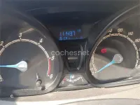 Usado Ford Fiesta Trend 75 CV (55 kW) 2013 Gris / plata Berlina