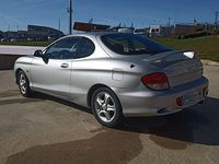 Usado Hyundai Coupé 116 CV (85 kW) 2000 Gris Coupe