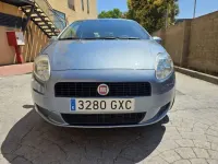 Usado Fiat Grande Punto Active 65 CV (47 kW) 2010 Azul Utilitario