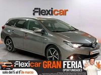Usado Toyota Auris Hybrid Active 136 CV (100 kW) 2018 Gris Familiar