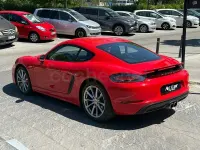 Usado Porsche 718 Cayman 300 CV (220 kW) 2018 Rojo Coupe