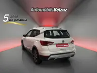 Usado Seat Arona Xperience 110 CV (80 kW) 2023 Blanco SUV