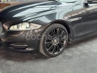 Usado Jaguar XJ Portfolio 275 CV (202 kW) 2011 Gris / plata Berlina