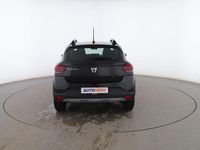 Usado Dacia Sandero Comfort 91 CV (66 kW) 2022 Negro Utilitario