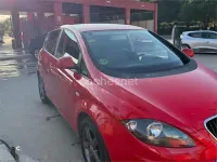 Usado Seat Altea I-Tech 105 CV (77 kW) 2015 Rojo Monovolumen
