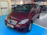 Usado Mercedes A170 Elegance 116 CV (85 kW) 2007 Granate Monovolumen