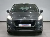 Usado Peugeot 5008 Allure 150 CV (110 kW) 2015 Gris Monovolumen