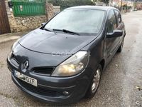 Usado Renault Clio III Collection 75 CV (55 kW) 2012 Gris / plata Berlina
