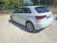 Usado Audi A3 Sportback Ambiente 116 CV (85 kW) 2015 Blanco Utilitario