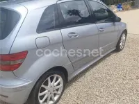 Usado Mercedes B200 140 CV (102 kW) 2006 Gris / plata Monovolumen