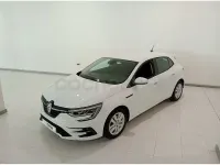 Usado Renault Mégane II Business 115 CV (84 kW) 2022 Blanco Berlina