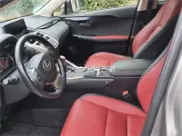 Usado Lexus NX300h Business Edition 197 CV (144 kW) 2019 Gris / plata SUV