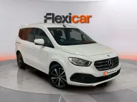 Usado Mercedes T180 116 CV (85 kW) 2023 Blanco Monovolumen