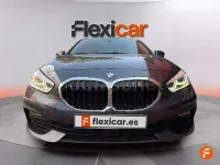 Usado BMW 118 140 CV (102 kW) 2021 Gris / plata Berlina