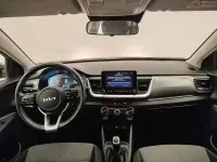 Usado Kia Stonic 101 CV (74 kW) 2025 Gris SUV