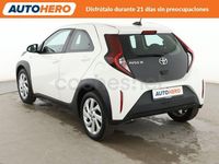 Usado Toyota Aygo X Play 72 CV (52 kW) 2022 Blanco SUV