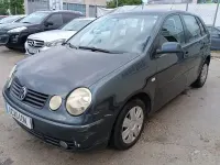 Usado VW Polo Advance 70 CV (51 kW) 2005 Negro Utilitario