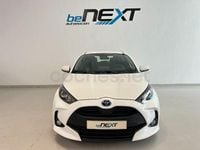 Käytetty Toyota Yaris Hybrid Business Edition 116 HP (85 kW) 2022 Valkoinen Sedan