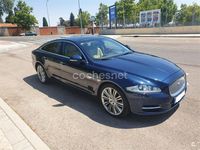 Usado Jaguar XJ Premium Luxury 275 CV (202 kW) 2011 Azul Berlina