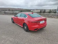 Usado Jaguar XE R-Dynamic 250 CV (183 kW) 2021 Rojo Berlina
