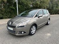 Usado Peugeot 5008 Premium 110 CV (80 kW) 2010 Beige Monovolumen