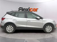 Usado Seat Arona Style 110 CV (80 kW) 2023 Gris SUV