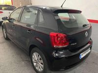 Usado VW Polo Advance 90 CV (66 kW) 2010 Negro Utilitario