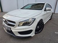 Usado Mercedes CLA220 Shooting Brake AMG line 177 CV (130 kW) 2015 Blanco Familiar