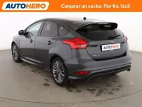 Usado Ford Focus ST-Line 120 CV (88 kW) 2018 Gris