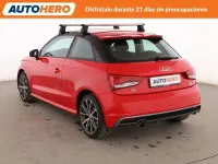 Usado Audi A1 Comfort 95 CV (69 kW) 2015 Rojo Utilitario