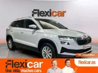 Usado Skoda Karoq Ambition 150 CV (110 kW) 2023 Blanco SUV