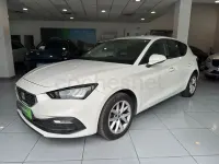 Usado Seat Leon Style 115 CV (84 kW) 2021 Blanco Berlina