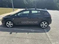 Usado Seat Leon Sport 140 CV (102 kW) 2006 Negro Utilitario